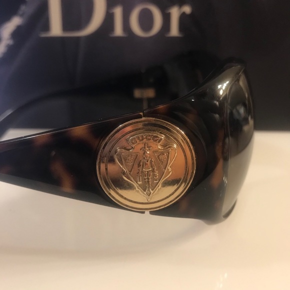 Vintage Gucci sunglasses - Picture 3 of 6
